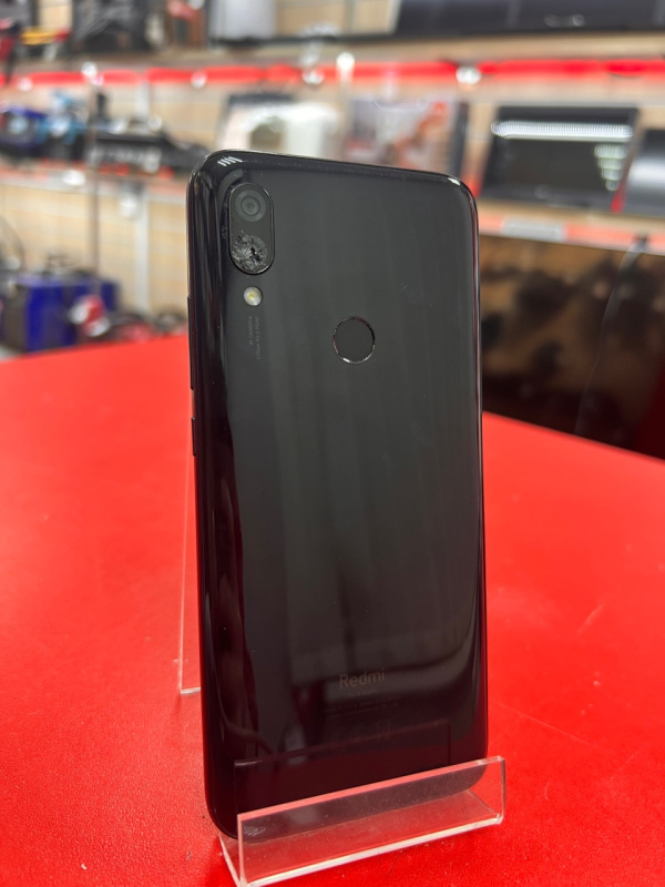 Мобильный телефон Xiaomi Redmi 7