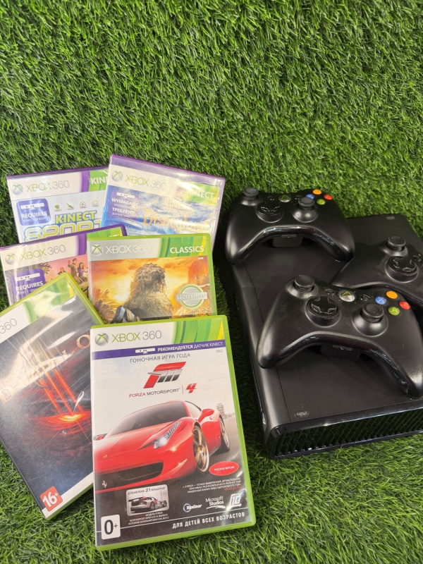 Игровая приставка Xbox 360