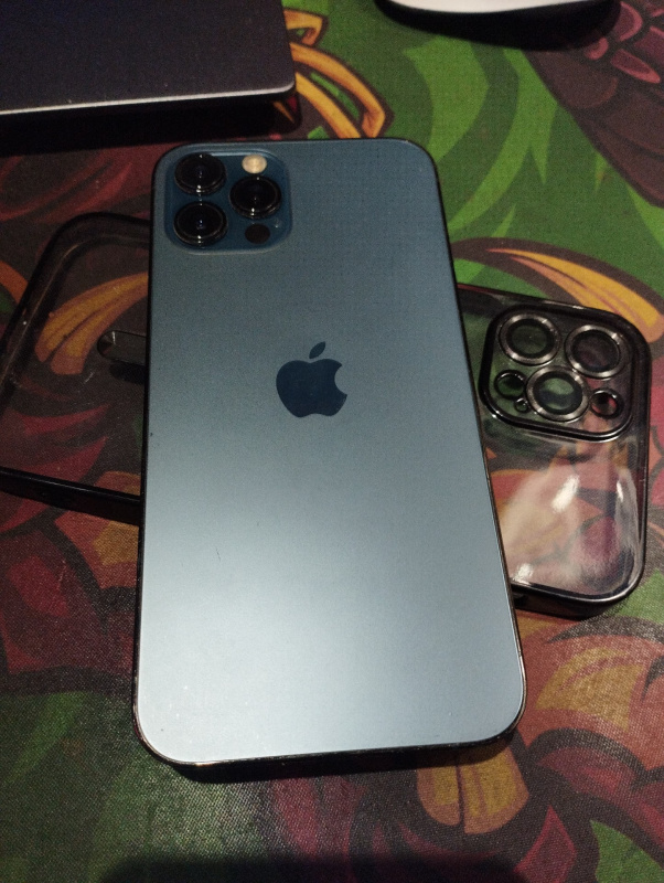 Мобильный телефон Apple iPhone 12 Pro